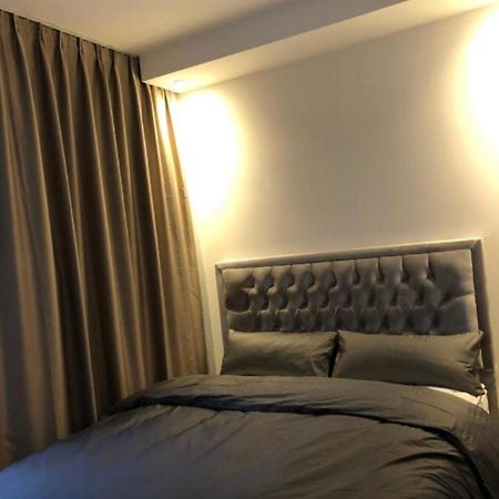 Budget Rooms Just For Sleeping - Digital Access Colonia Exterior foto